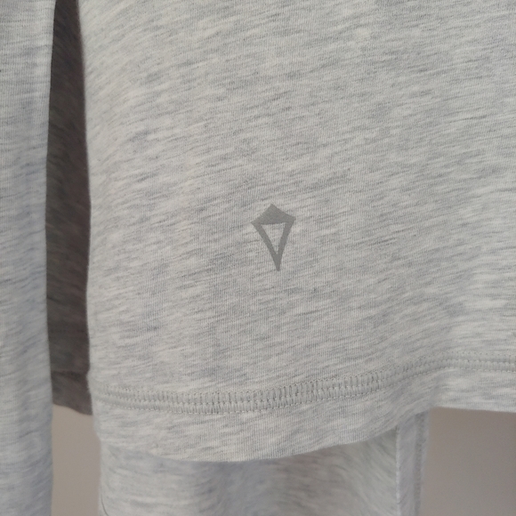 Ivivva by Lululemon Four's A Charm Wrap Cardigan Shirt Size 8 Grey - Picture 12 of 16